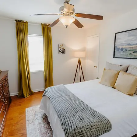 Centrally Located 2Br Overton Square Unit 2 Fast Wifi Free Parking Yes Pets